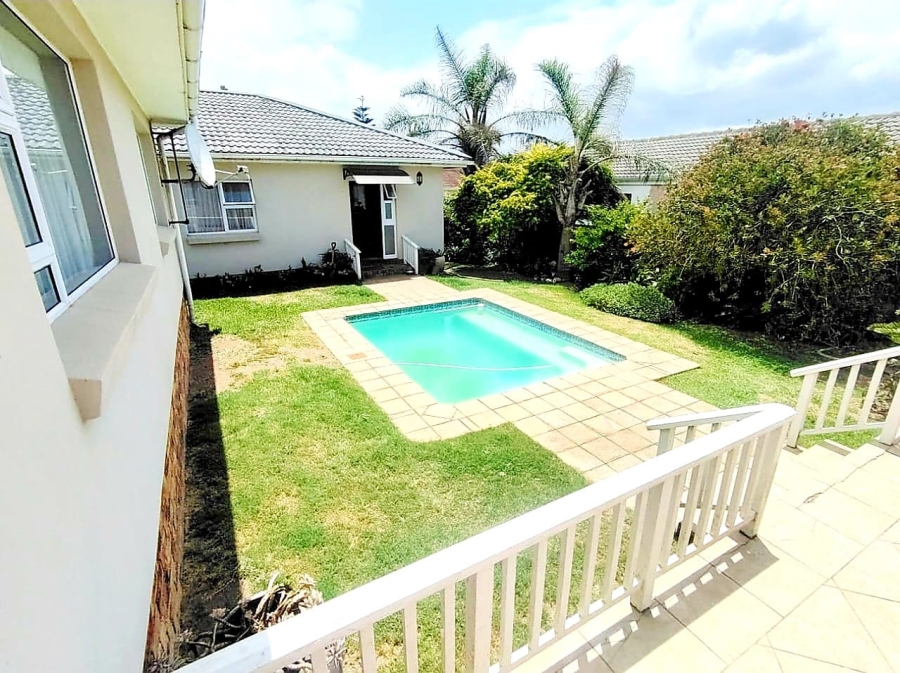 6 Bedroom Property for Sale in Kidds Beach Eastern Cape